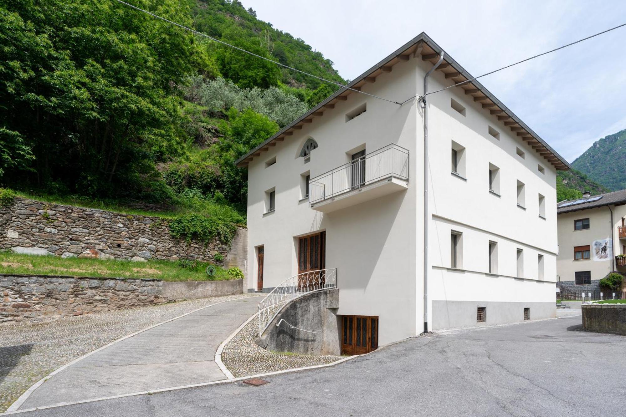 Al Campanile - Valtellina - 15 Min Da Bernina Express Apartment Grosotto Luaran gambar